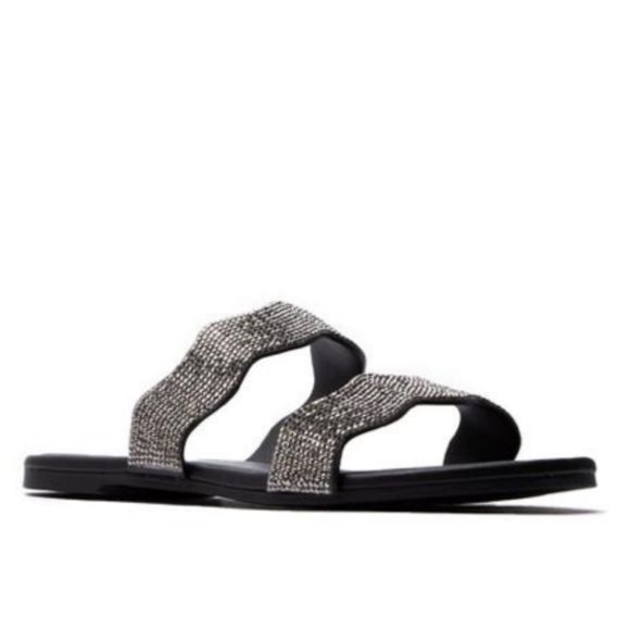 !! NEW !! Double Scalloped Strap Embellished Slide Sandals in Black - Picture 1 of 5